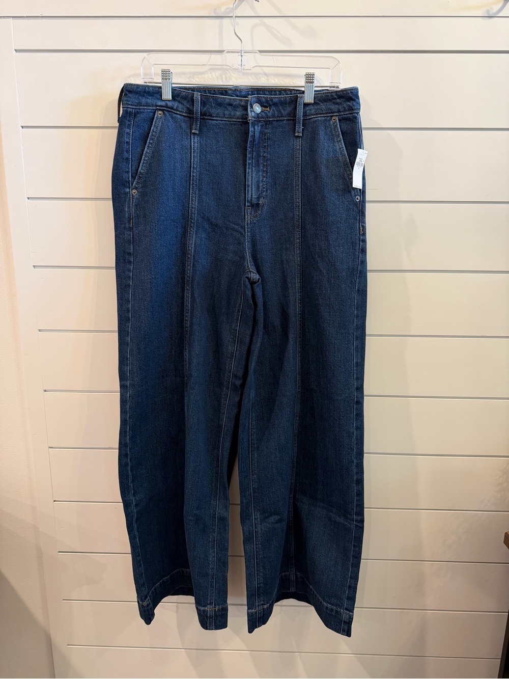Old Navy Extra High-Waisted Super Wide-Leg Jeans. Josie.
